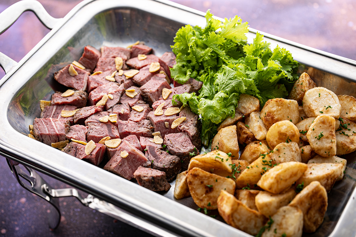 牛ステーキ　和風ソース　サイコロポテト添え